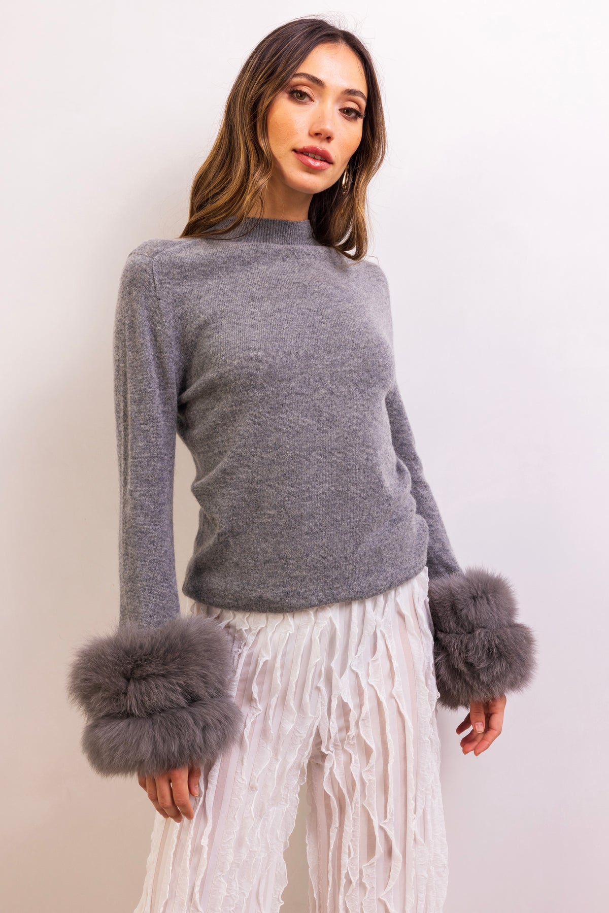 Eva Removable Fur Cuff Wool Sweater in Gray