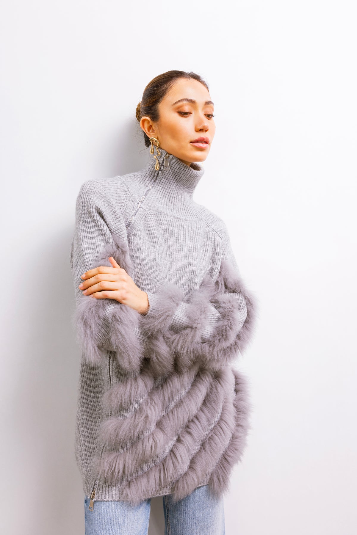 Between Lines Fur Sweater with Zip in Gray