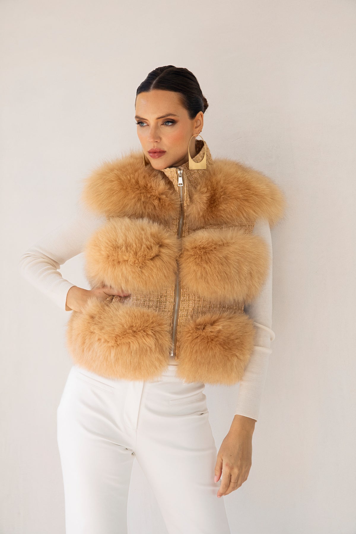 La Belle Tweed & Fur Vest in Tan