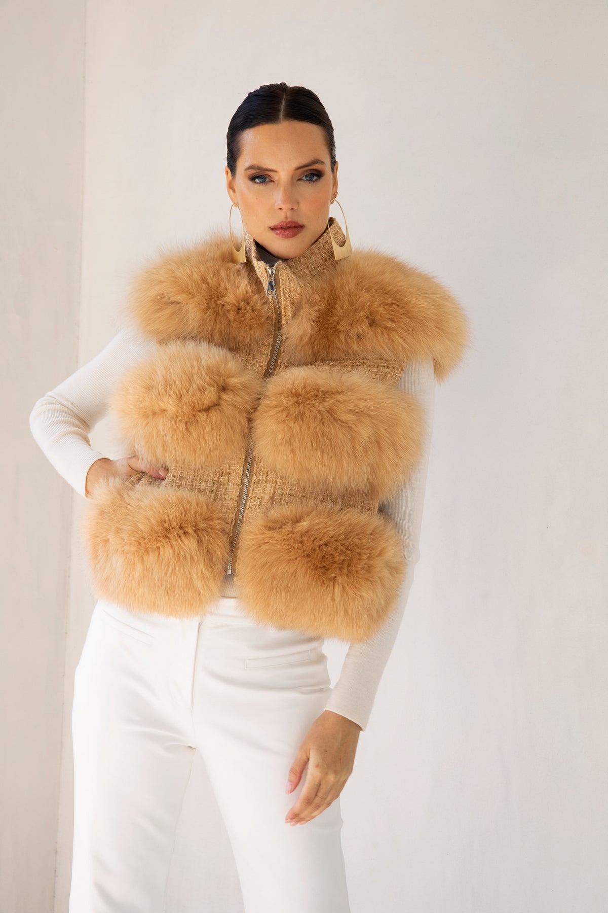 La Belle Tweed & Fur Vest in Tan