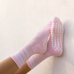 Je t'aime Pilates Grip Crew Socks in Pink