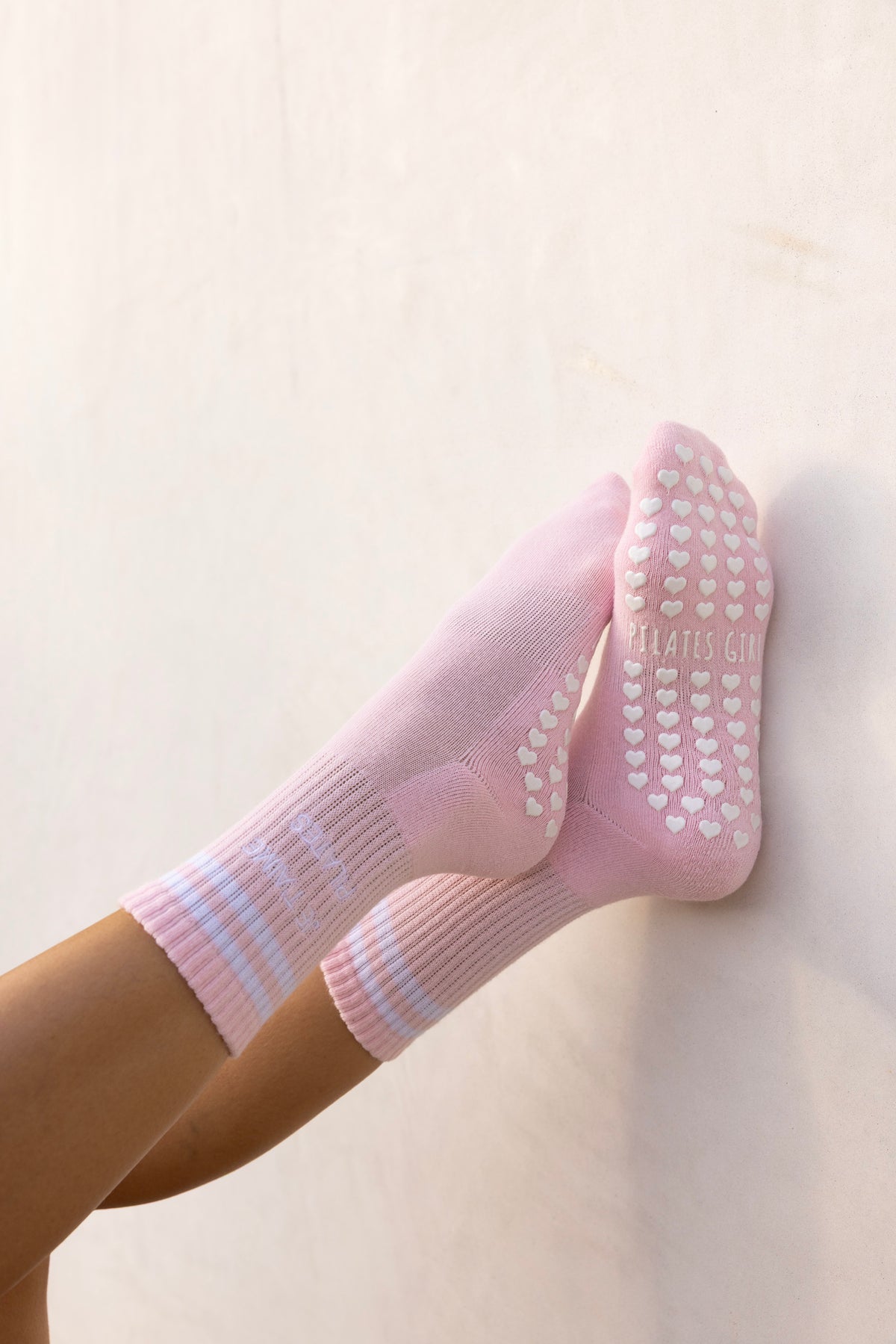 Je t'aime Pilates Grip Crew Socks in Pink