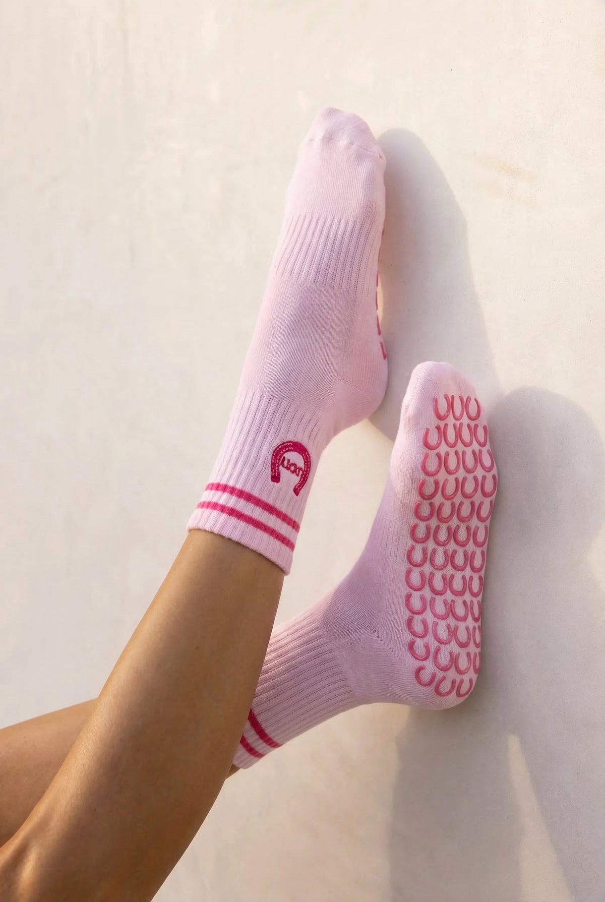 Lucky Horseshoe Pilates Barre Grip Socks in Pink