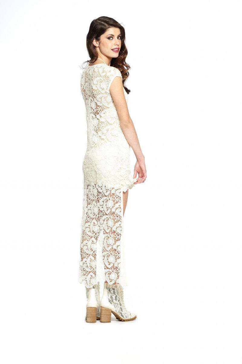 Lisa Maree Crochet (Land) M / Cream CHEERS
